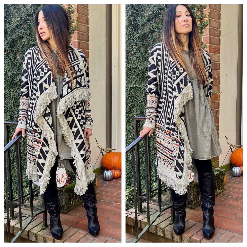 Made in Italy Aztec print Fabulous Sweater knit open cardigan - Picture 3 of 7